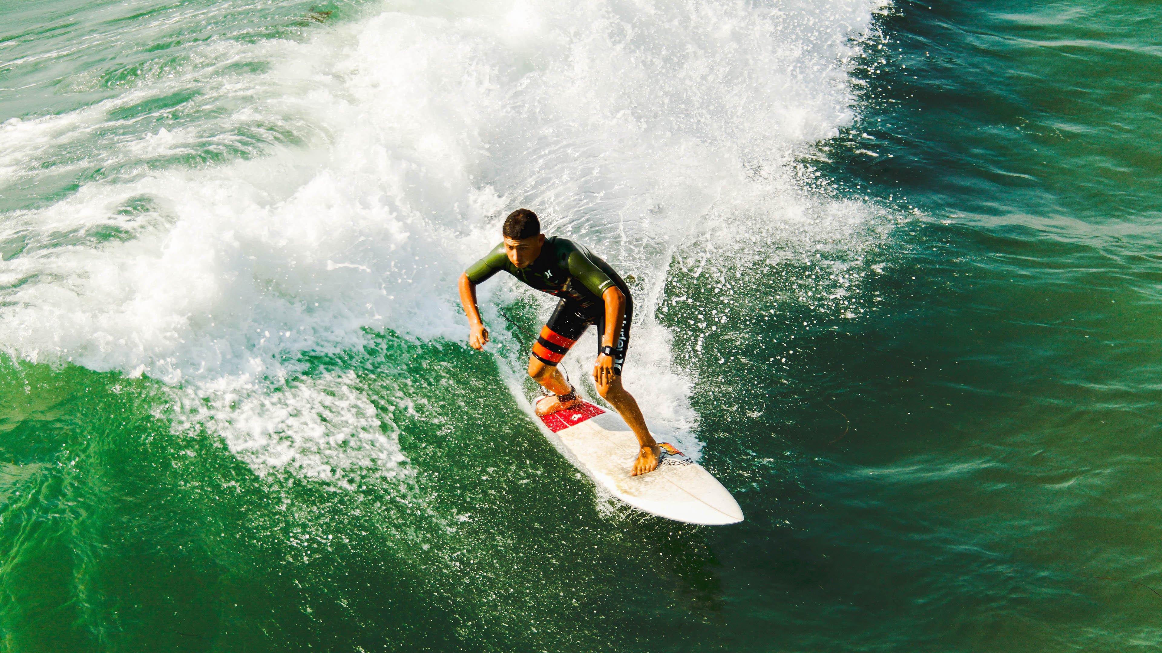 篮球先锋艾弗森将再战球场，重拾篮坛精神，艾弗森组织的篮球联赛