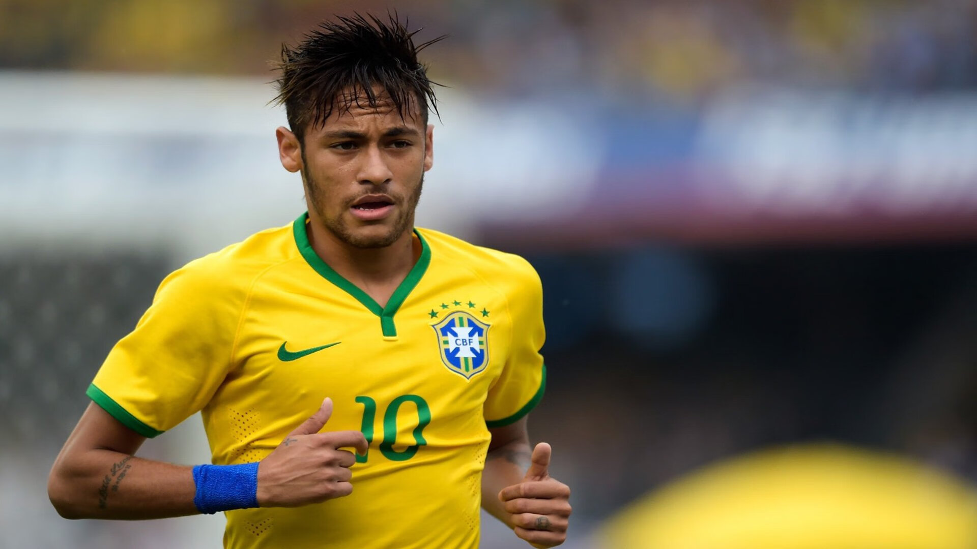 “足球+媒体”深度融合，推动全民足球文化向纵深发展，如何打造足球体育文化